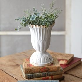 Scalloped Vase (size: small)