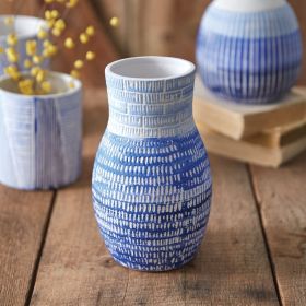Blue Lagoon Vase (size: Bouquet)