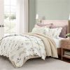 Scallop Edge Floral Lightweight 3 Piece Quilt Set